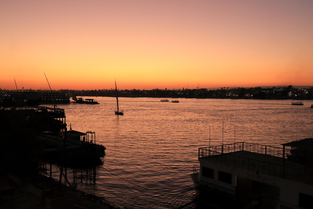 Sun Set On the Nil - Luxor - Egypte