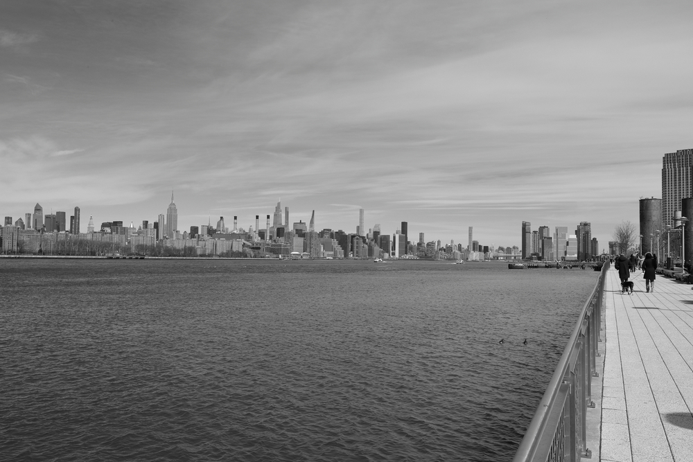  View of Manhattan from Domino Park - Brooklyn - New York